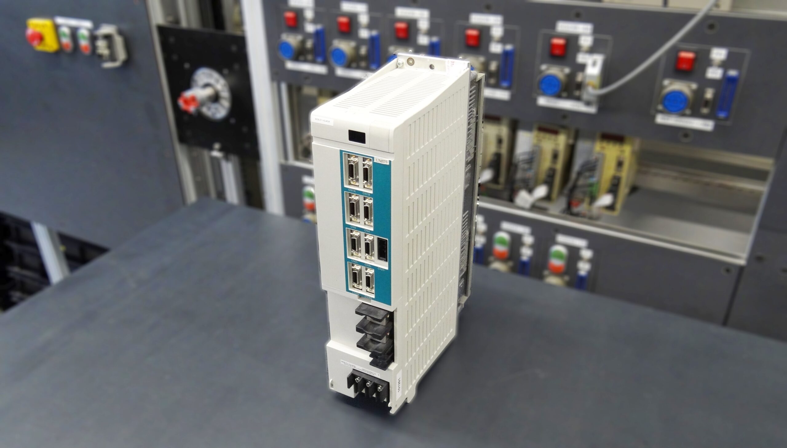 MDS-CH-V2-4535 Mitsubishi Servo AC Drive Hauptansicht