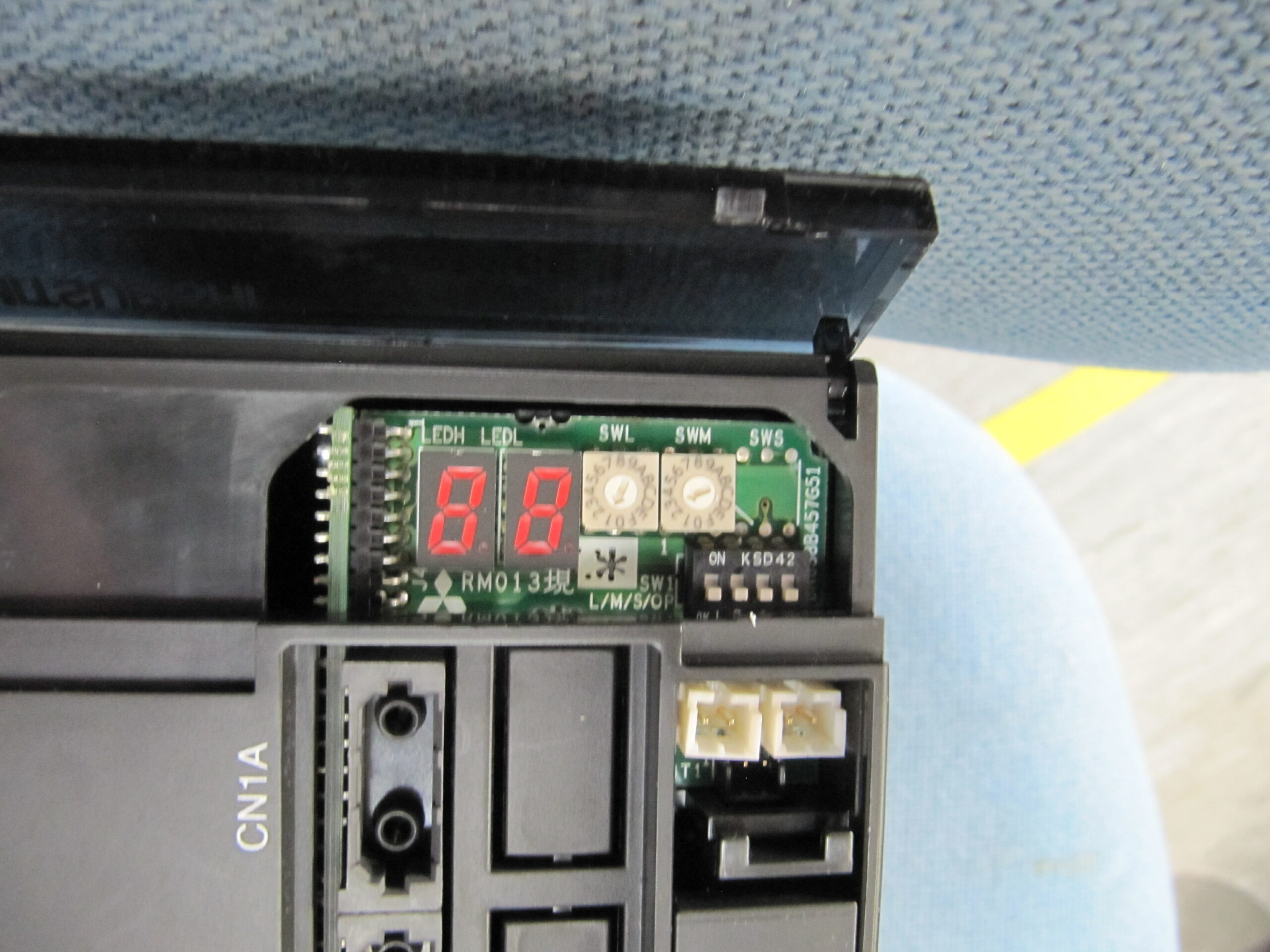 Mitsubishi Servo Drive Unit MDS-D-V2-160160 vor der Reparatur DIP