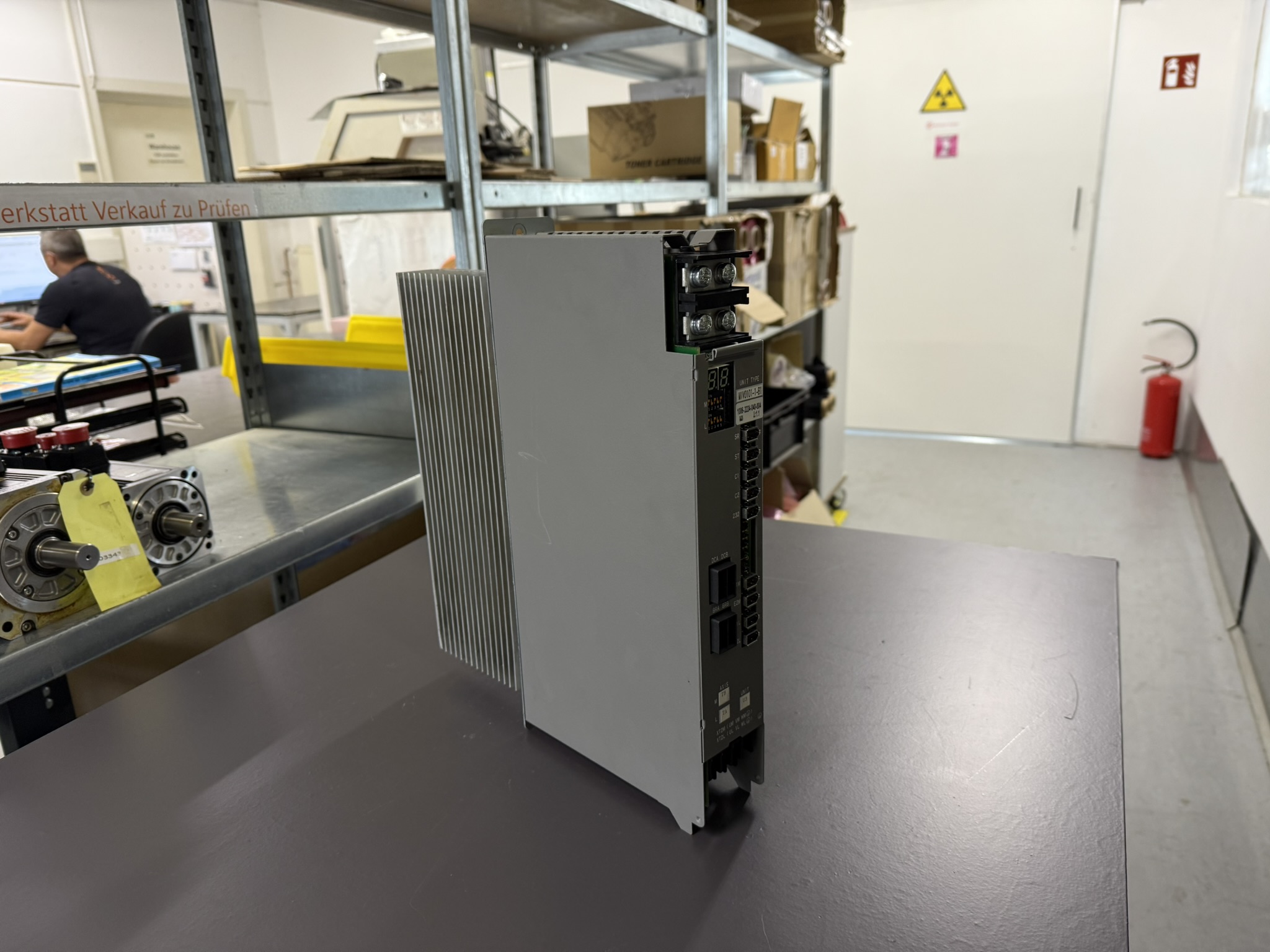 Okuma Servo Drive Unit MIV0101-1-B1 1006-2224 Hauptbild