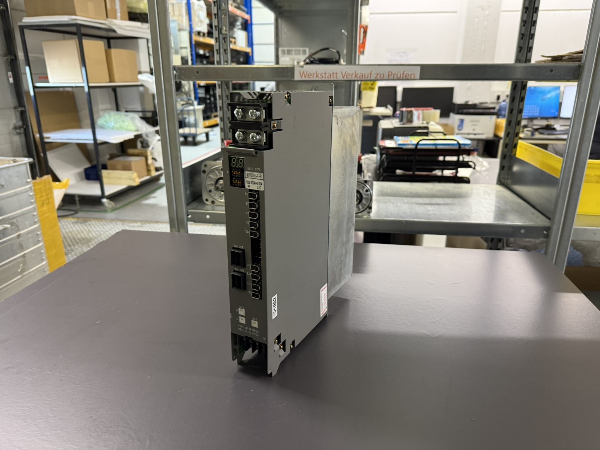 Okuma Servo Drive Unit MIV0101-1-B1 1006-2224 ansicht 2