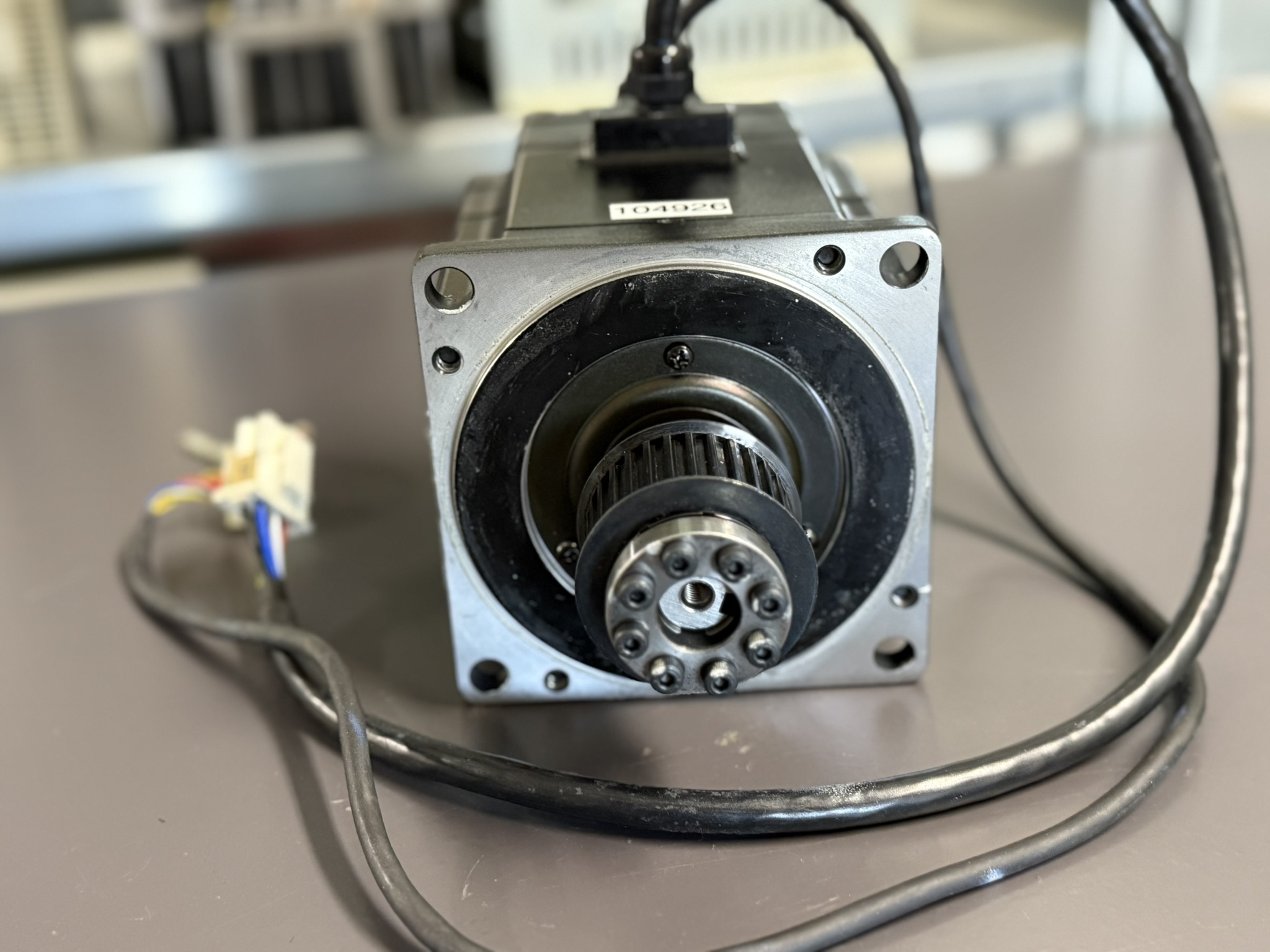 Yaskawa SGMPH-15A1A-YR11 AC Servo Motor Ansicht vorne