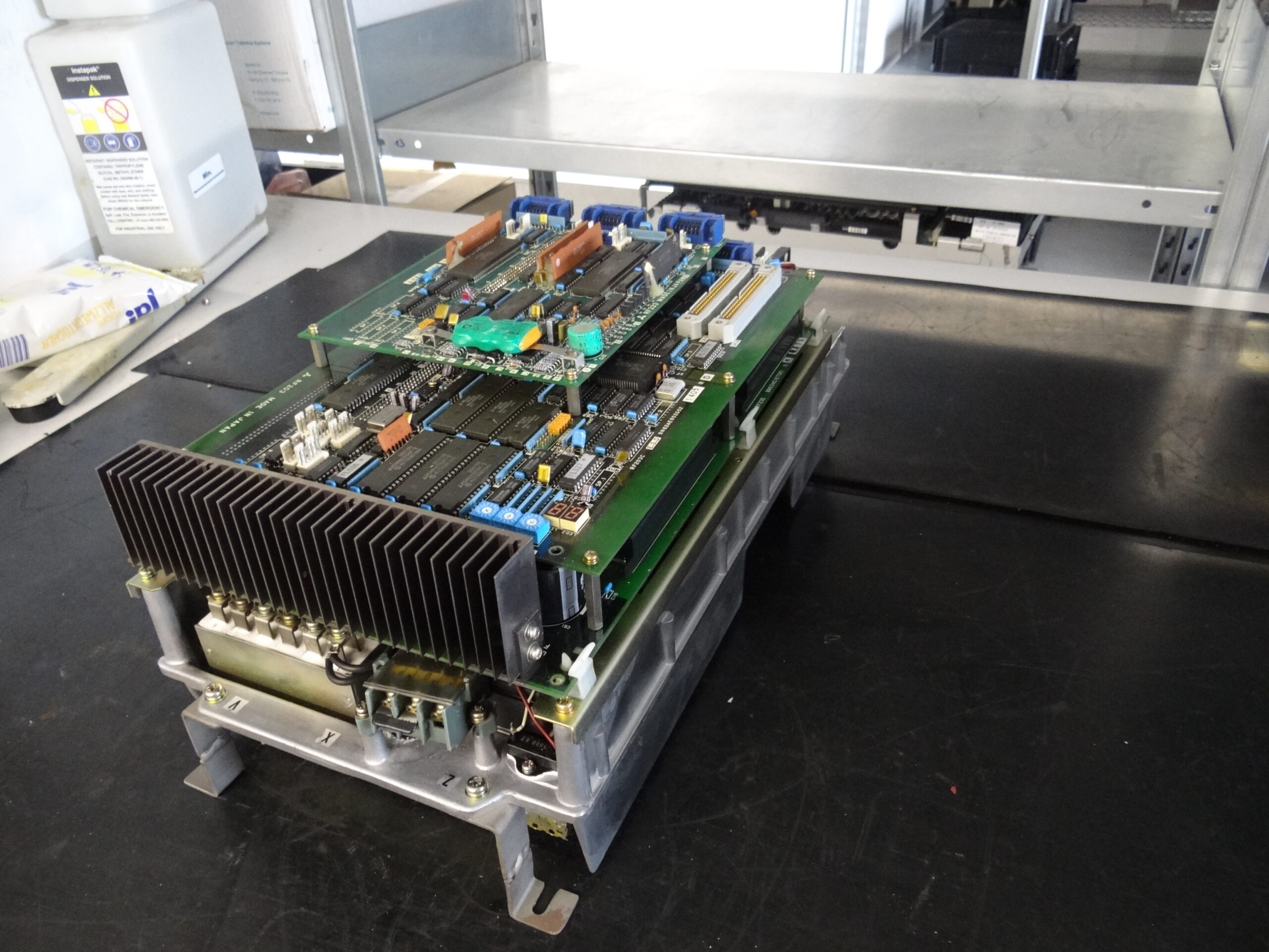 Mitsubishi MR-S3-80BB-Z33 Servo Drive Unit vor der Reparatur