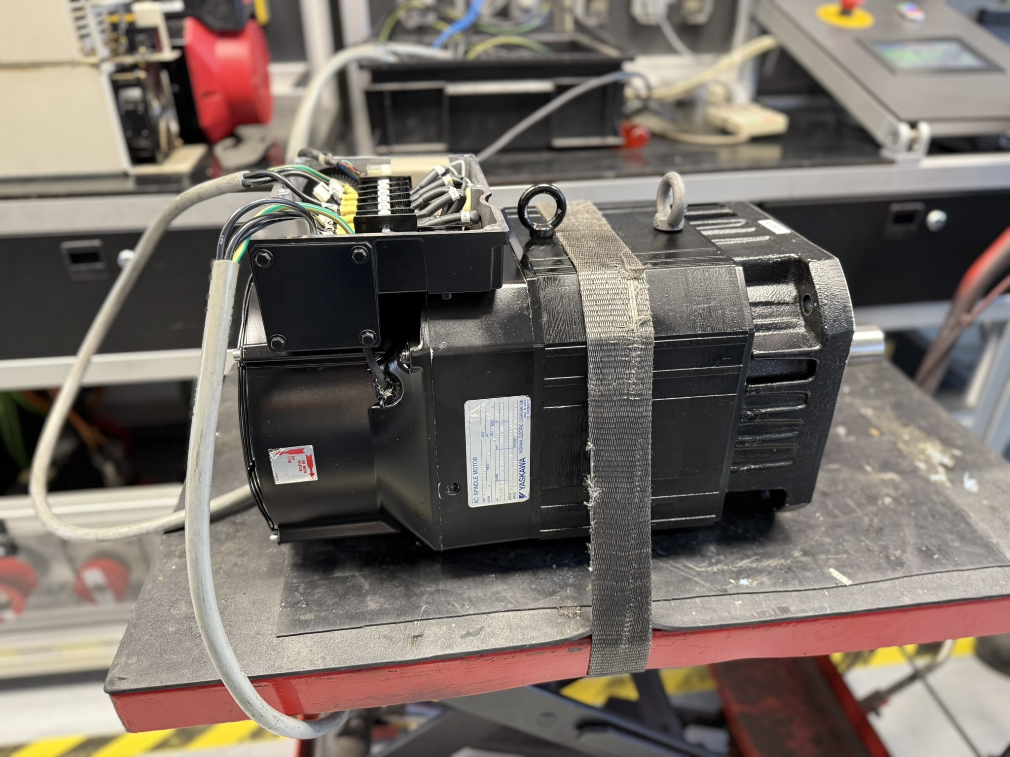 Yaskawa AC Spindle Motor UAASKD-08LYA11 Hauptbild 2
