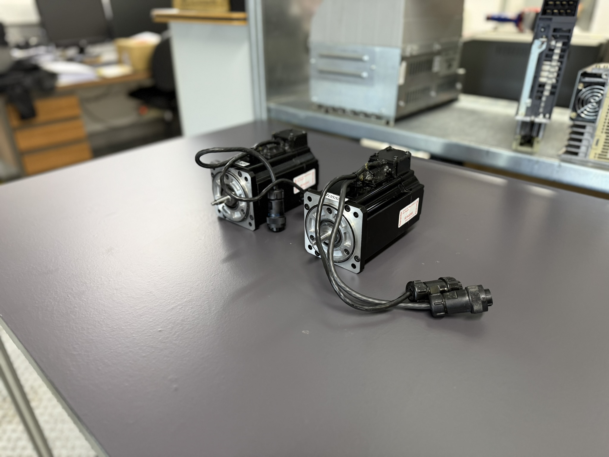 Yaskawa SGMGH-03A5A-SE16 AC Servo Motor Hauptbild 2