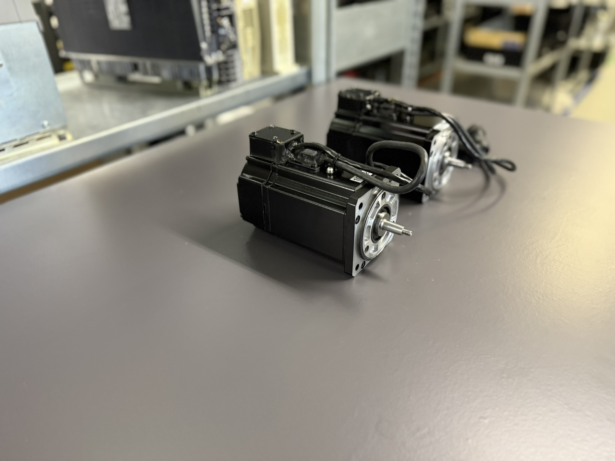 Yaskawa SGMGH-03A5A-SE16 AC Servo Motor seite 1