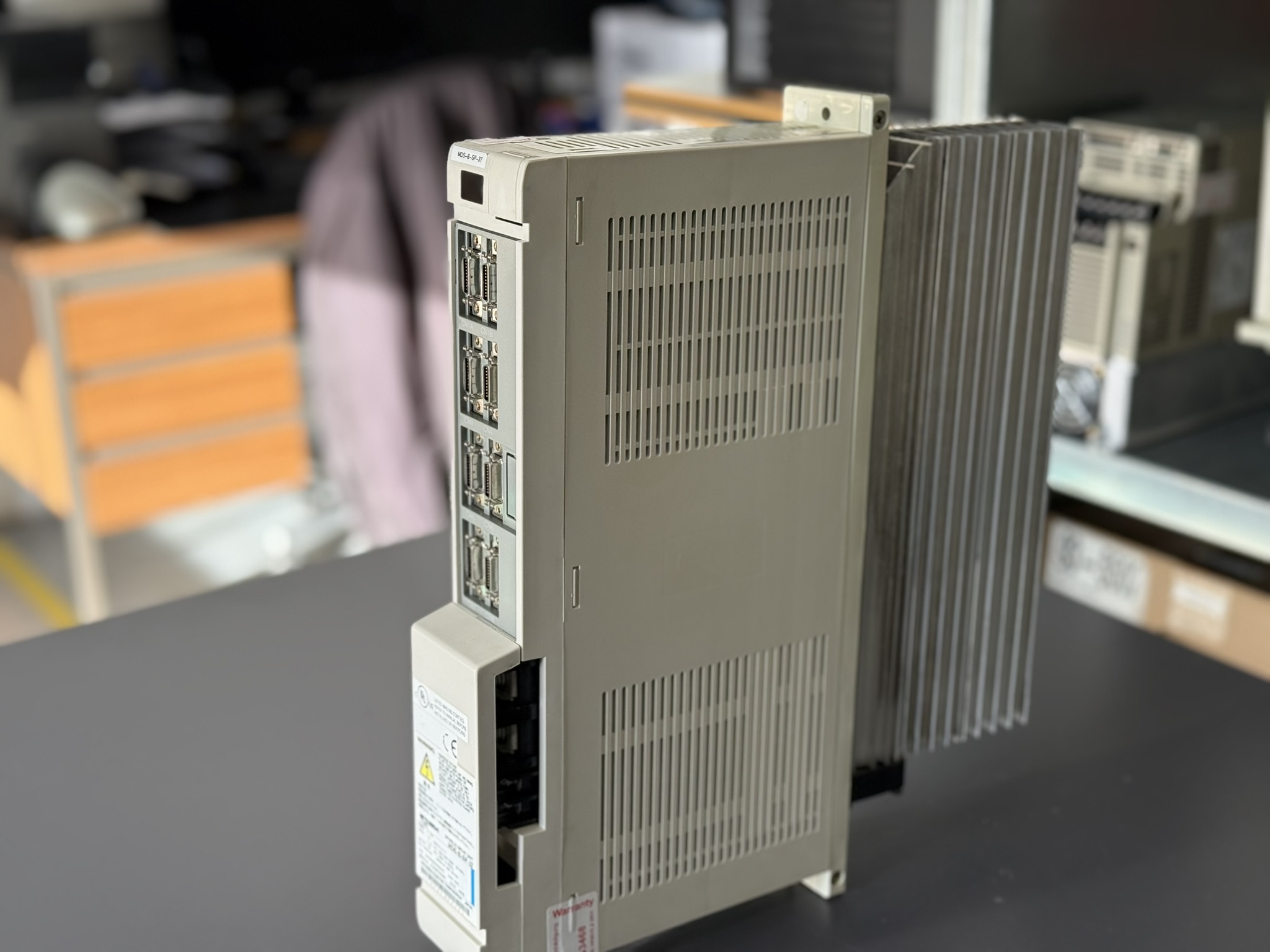 Mitsubishi MDS-B-SP-37 Spindle Drive Unit Seite 4