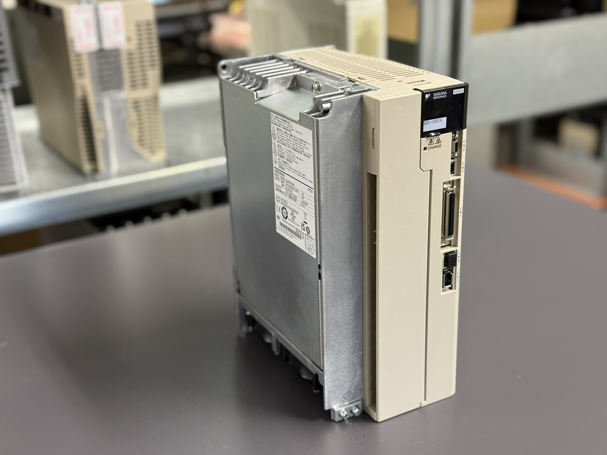 Yaskawa SGDV-120D01A Ac Servopack Hauptbild