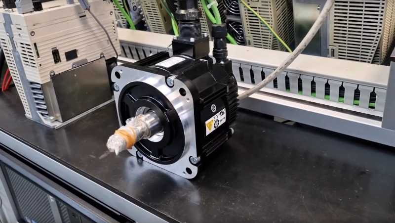 Video: Yaskawa Sigma V Servomotors. Testing and Repair at industrypart GmbH