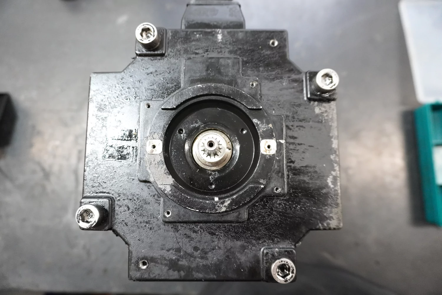 Disassembly of the encoder with special attention to the position sensor and marking.